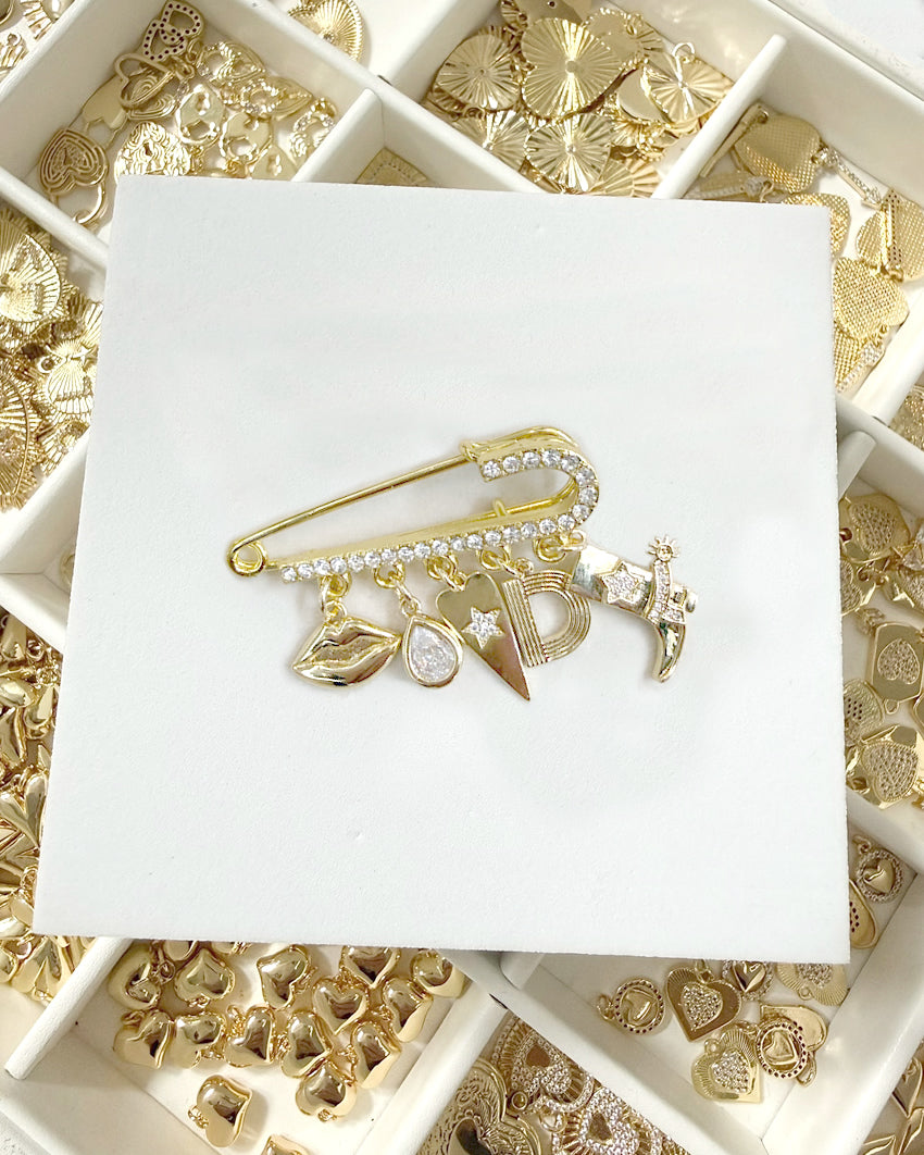The Mini Nikki | 5 Charm Pin